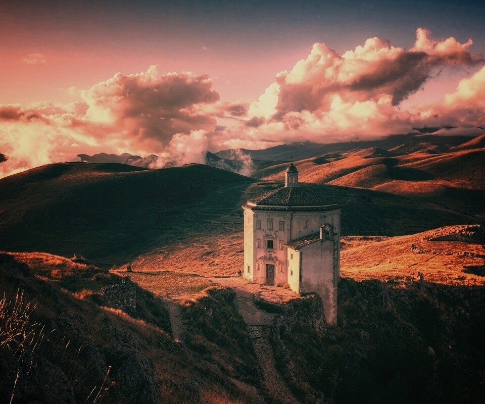 Горная церковь обои