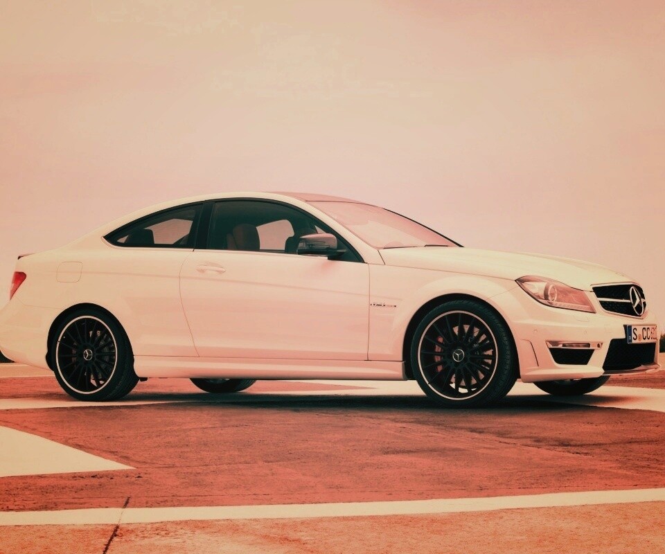 Mecedes C63 обои