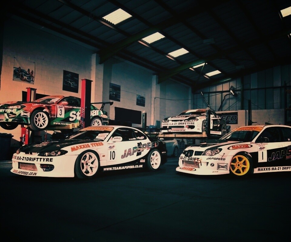 Автомастерская обои