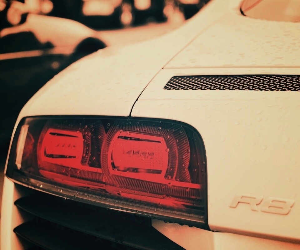 Задняя фара Audi R8 обои