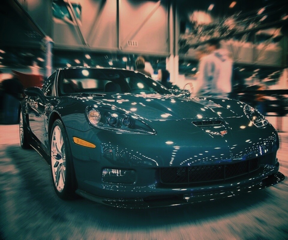 Машина на выставке обои