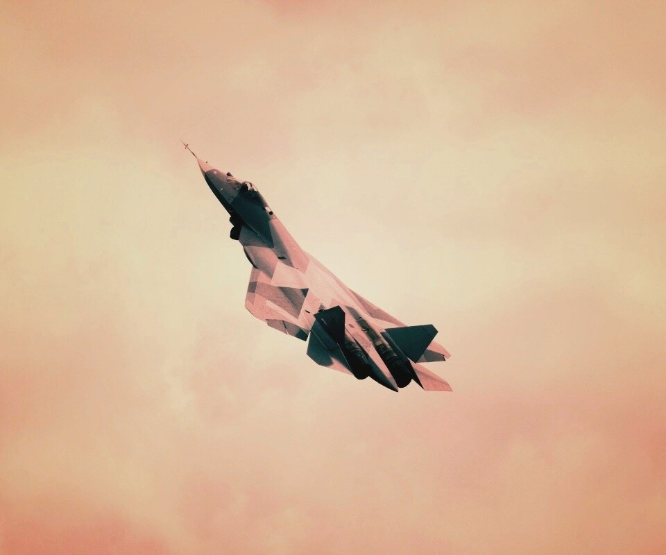 Истребитель взмывает вверх обои