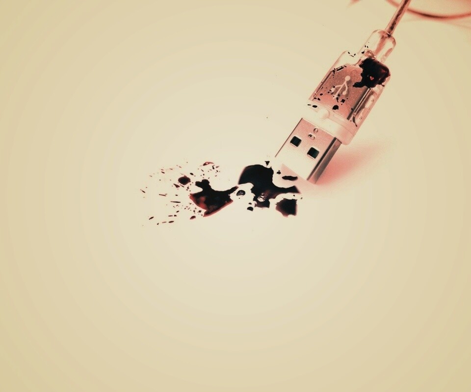 Кровавый usb обои