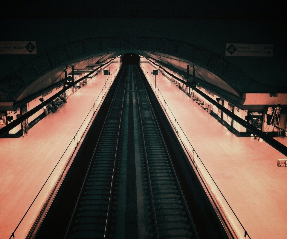 Станция метро обои