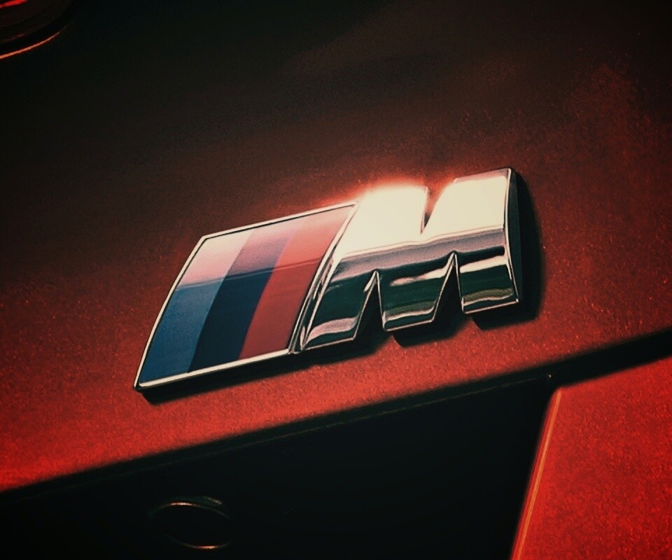 Логотип BMW M1 Series обои
