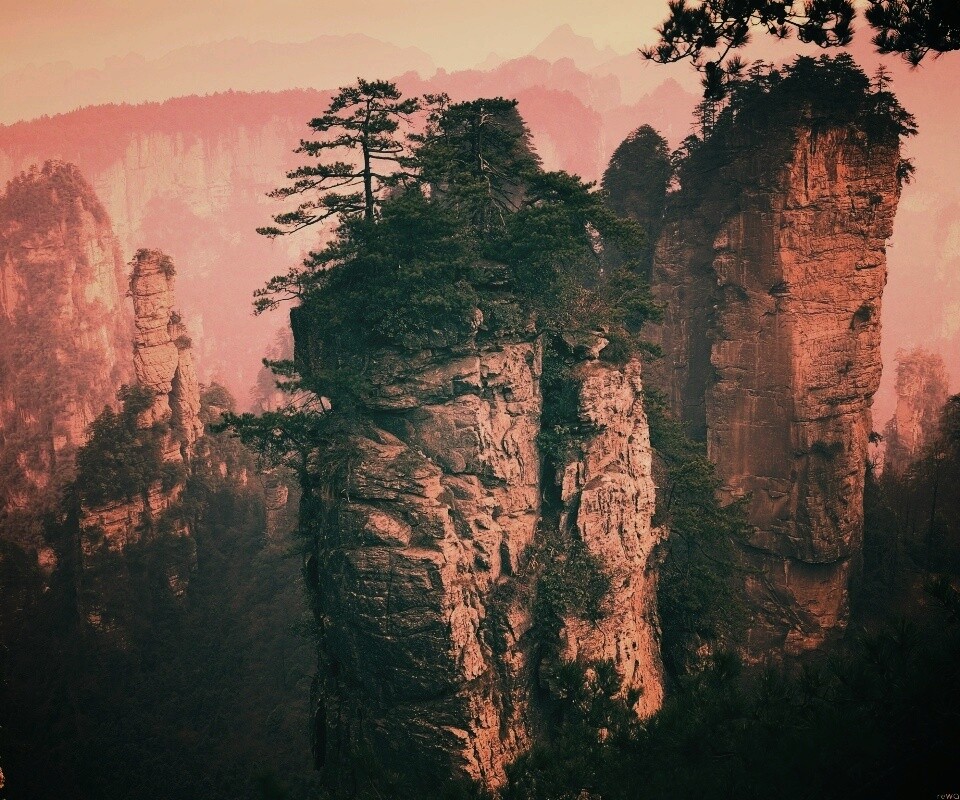 Неприступная скала обои