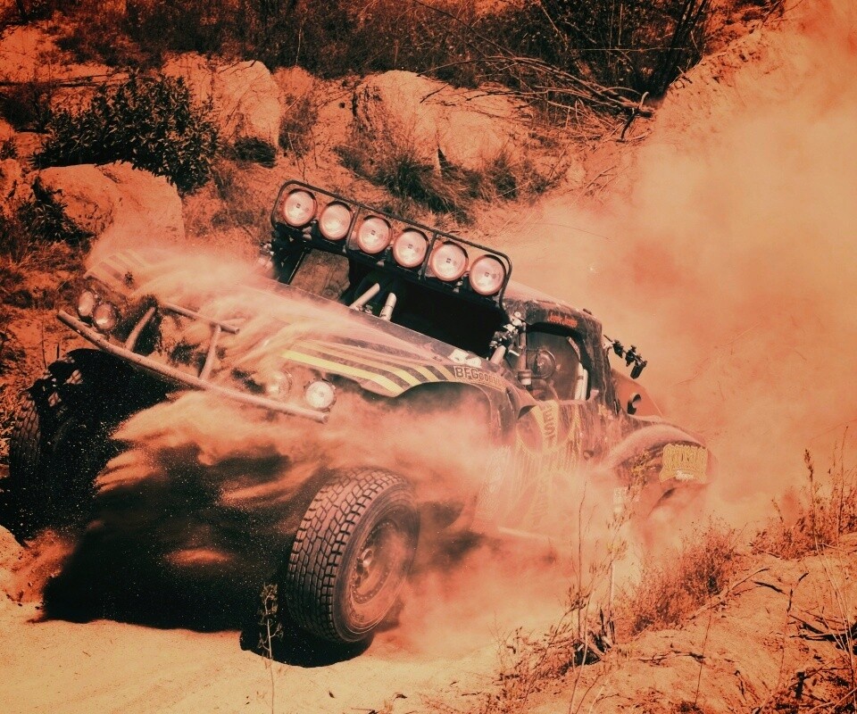 Раллийный внедорожник обои