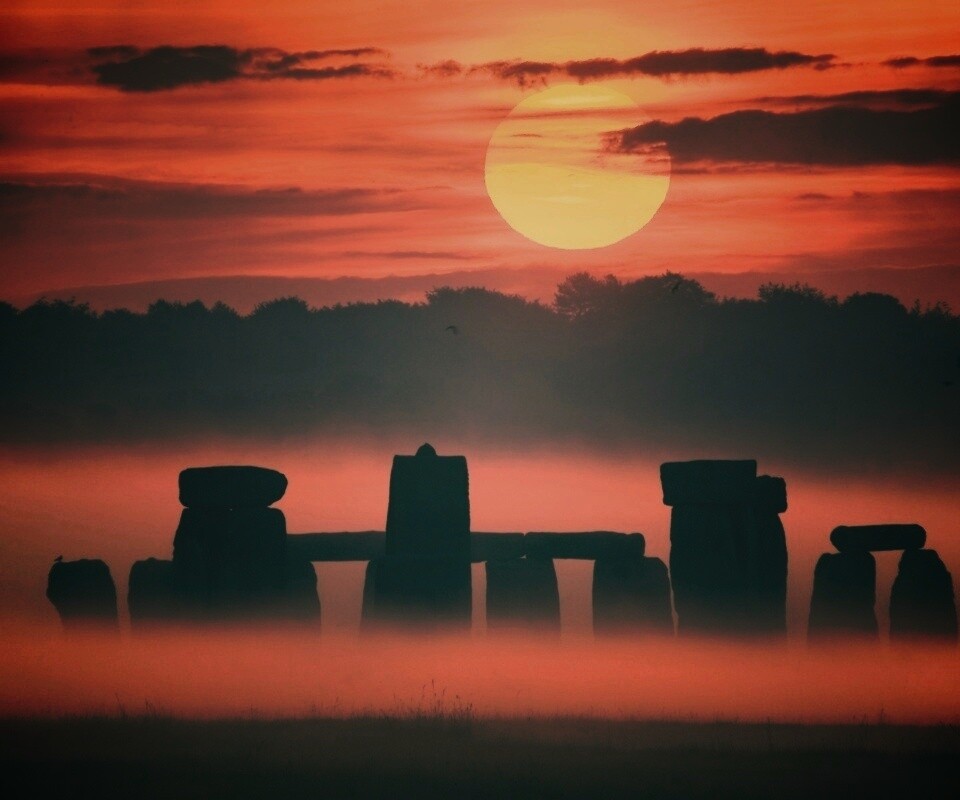 Стоунхэндж в утреннем тумане обои