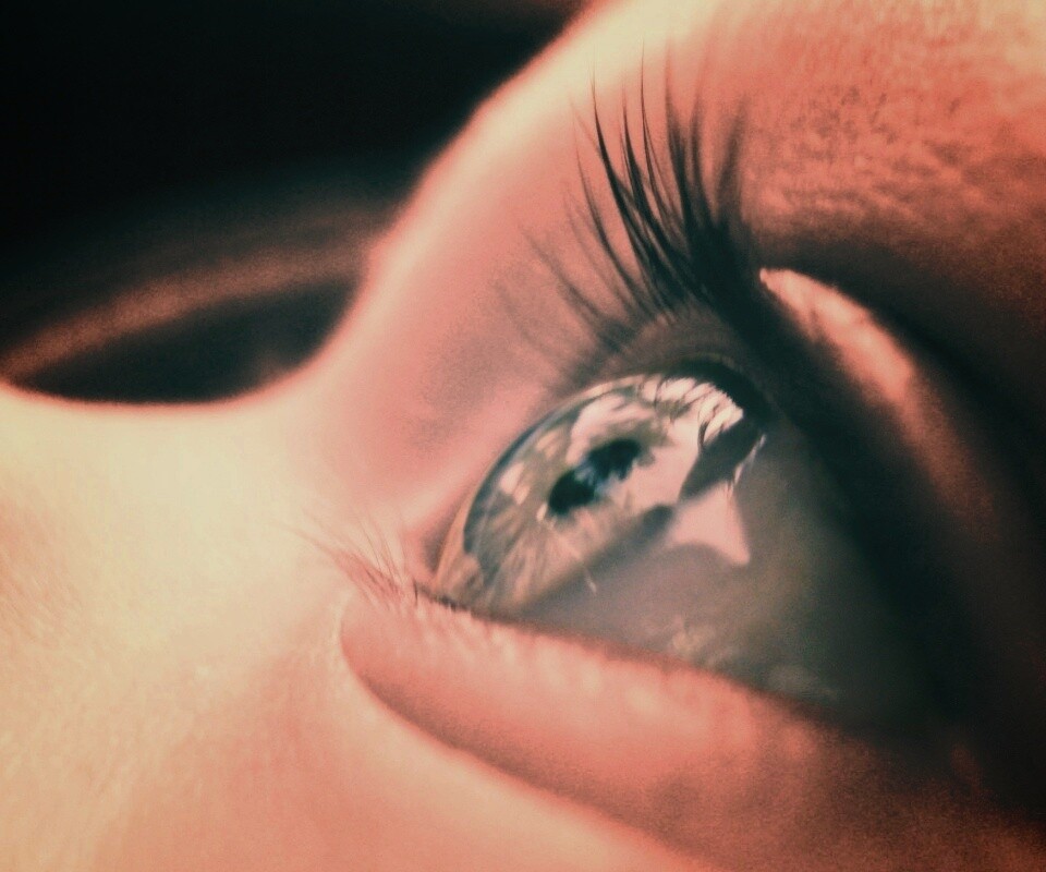 Ясный взгляд младенца обои