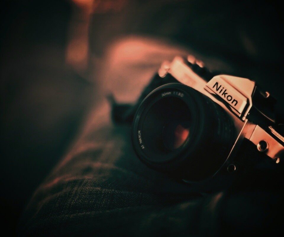Плёночный фотоаппарат Nikon обои