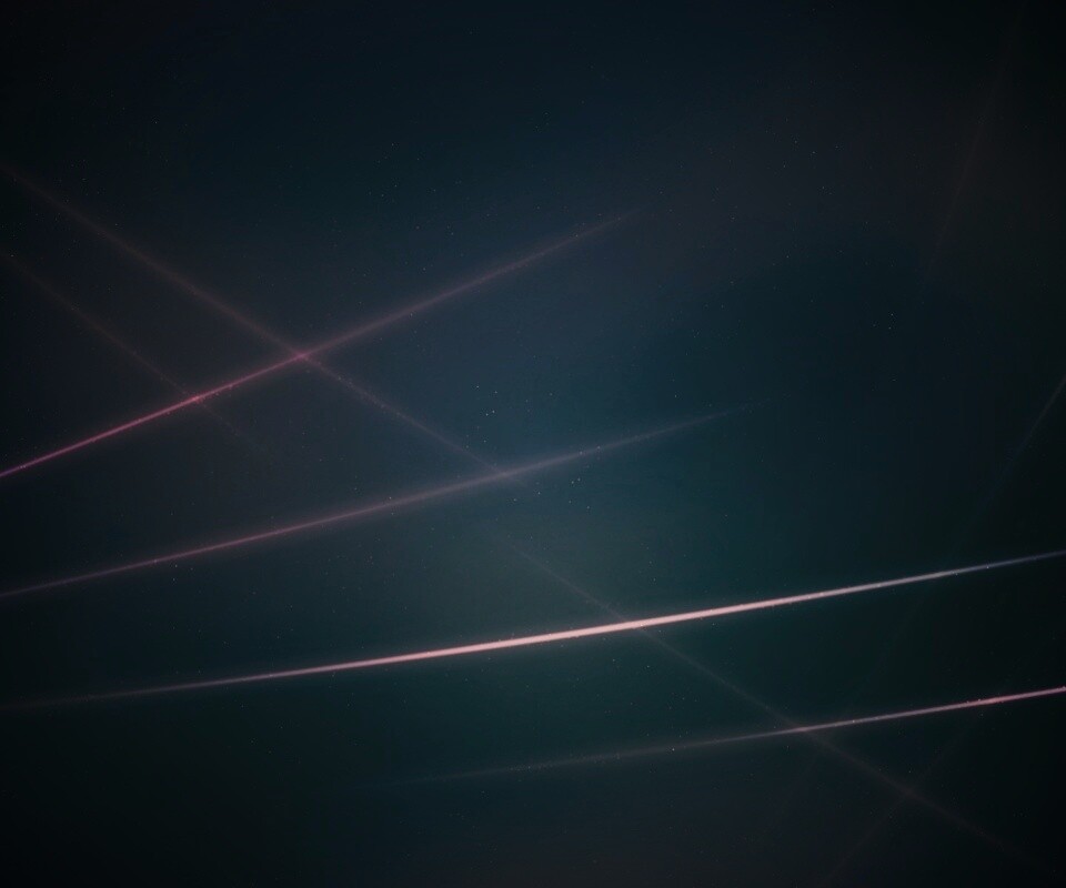 Лучи света на фиолетовом фоне обои