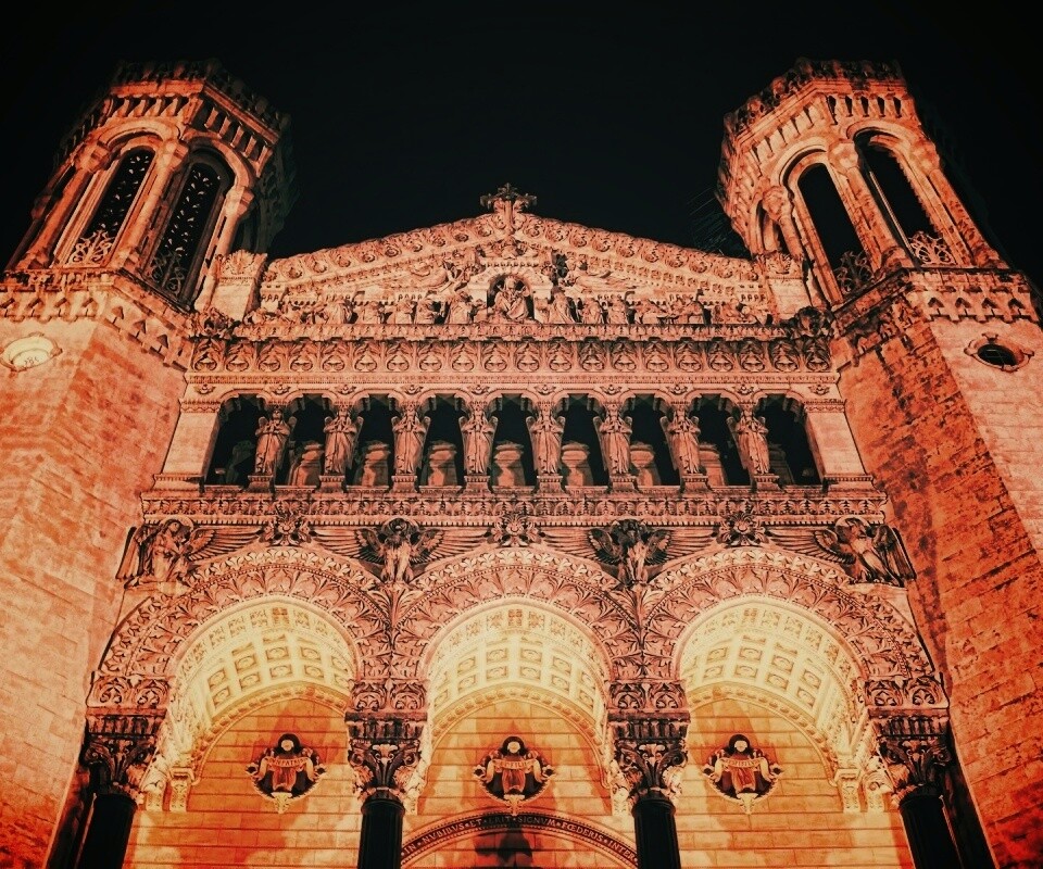 Базилика Нотр-Дам-де-Фурвьер обои