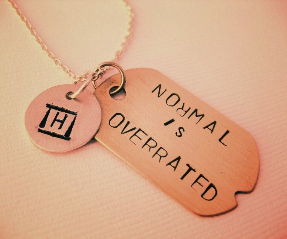 Нормальность переоценена обои