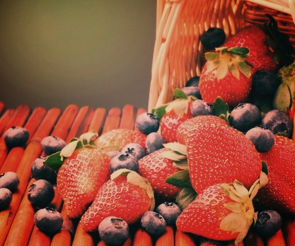 Спелые ягоды обои