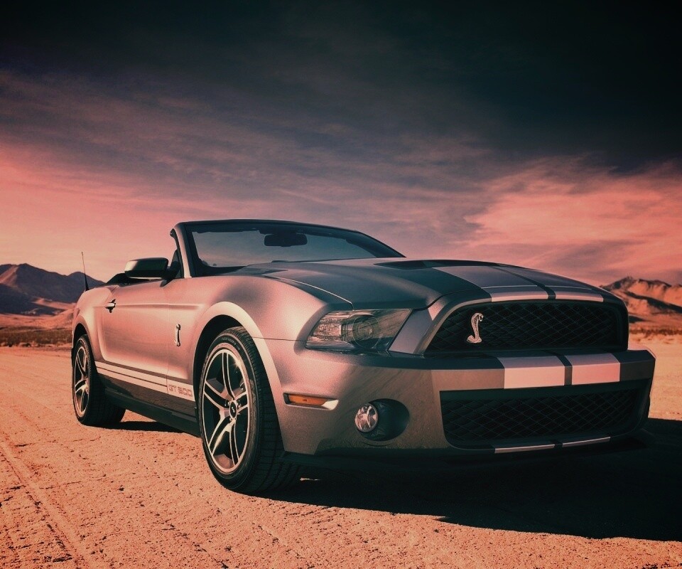 Ford Mustang на фоне гор обои