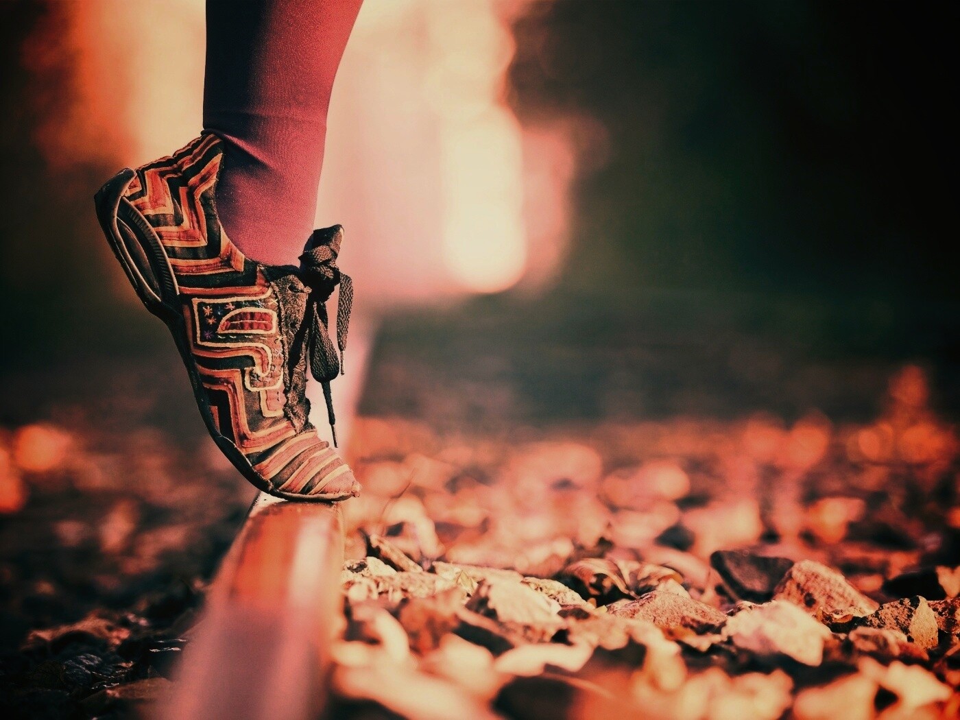 Разноцветные кроссовки обои