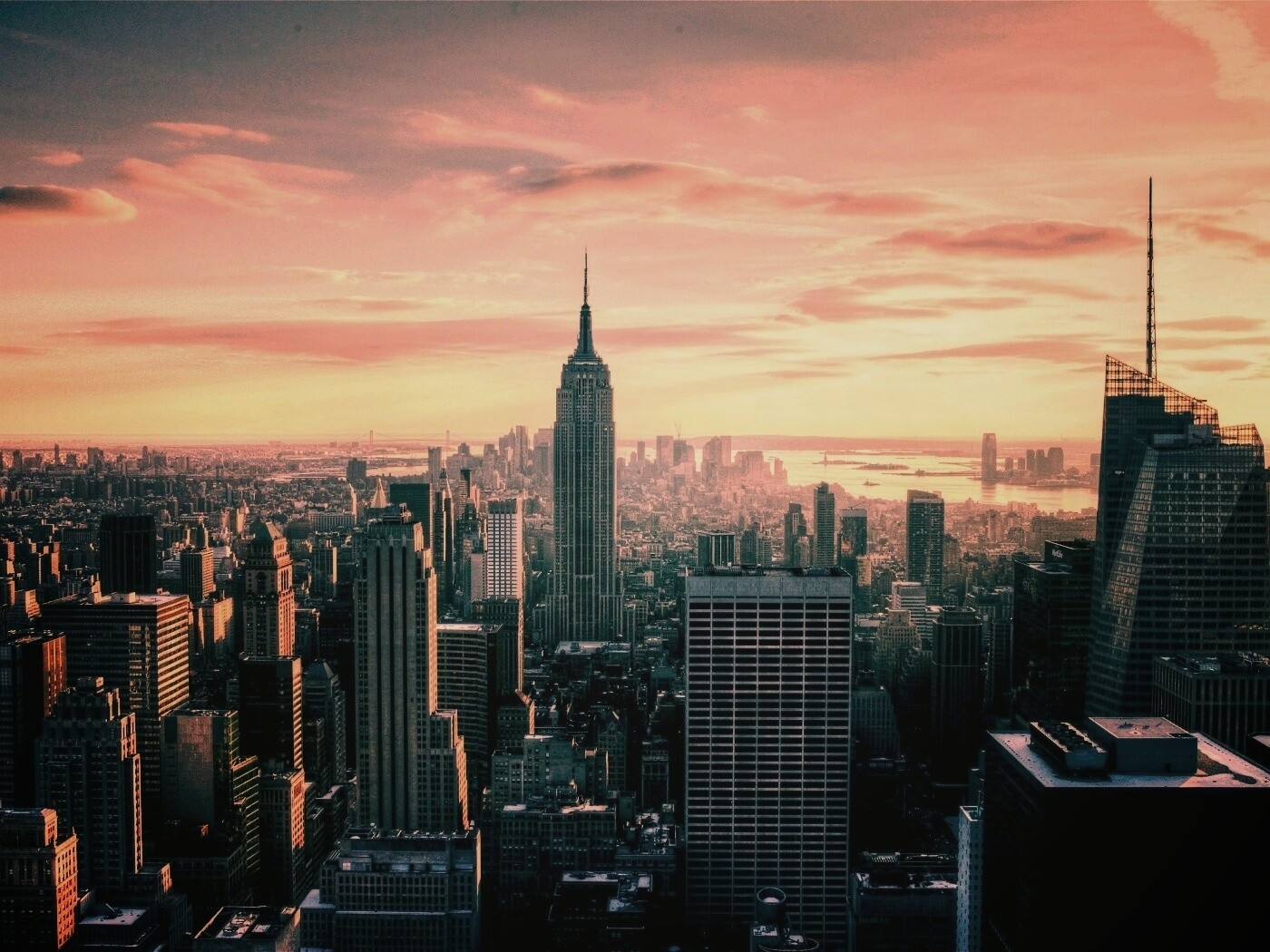 Большой город обои