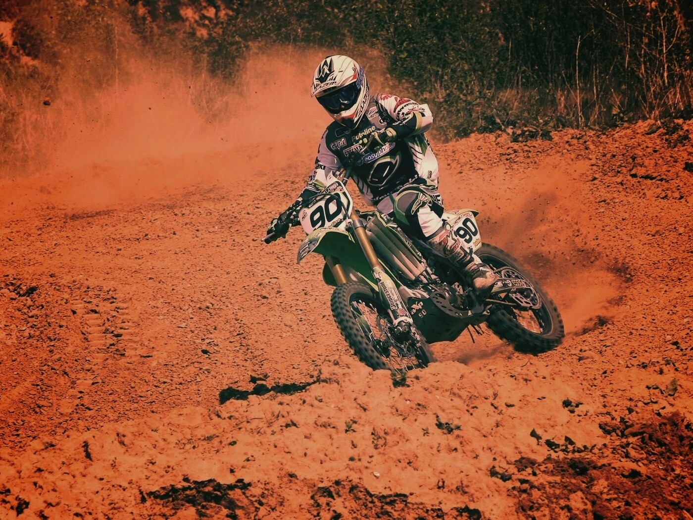 На мототреке обои