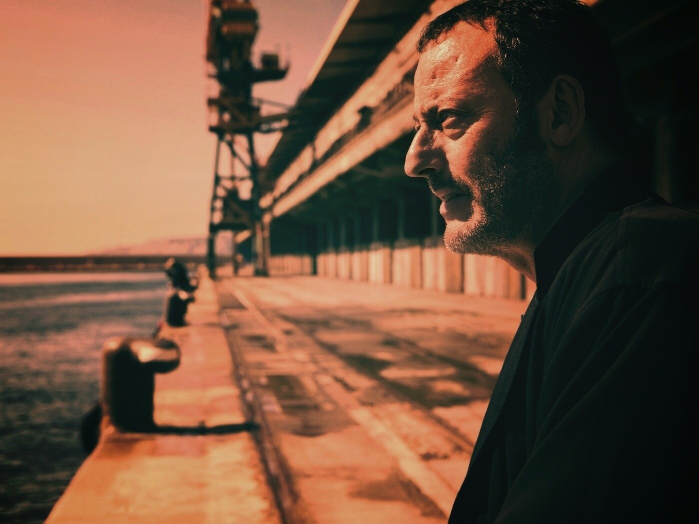 Жан Рено в порту обои