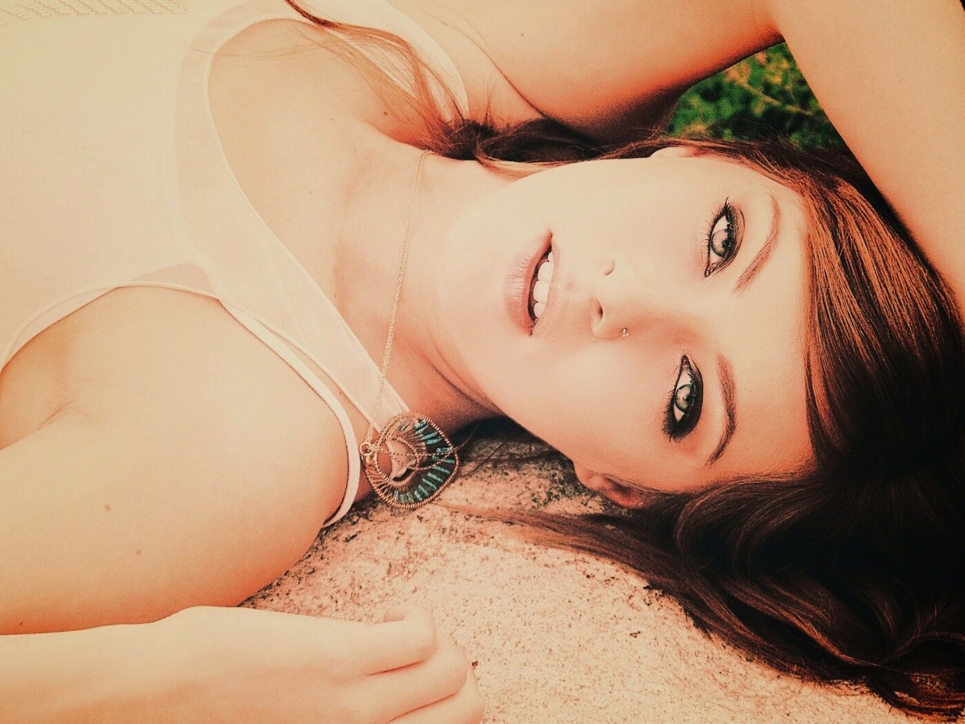 Глаза цвета моря обои