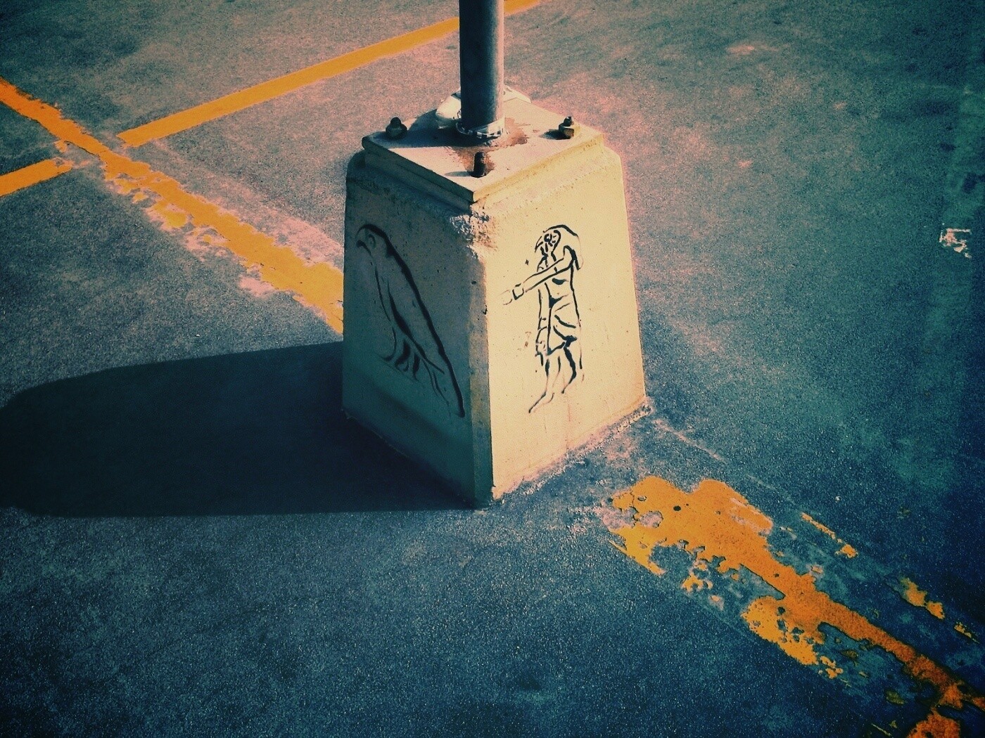 Египетские иероглифы на столбе обои