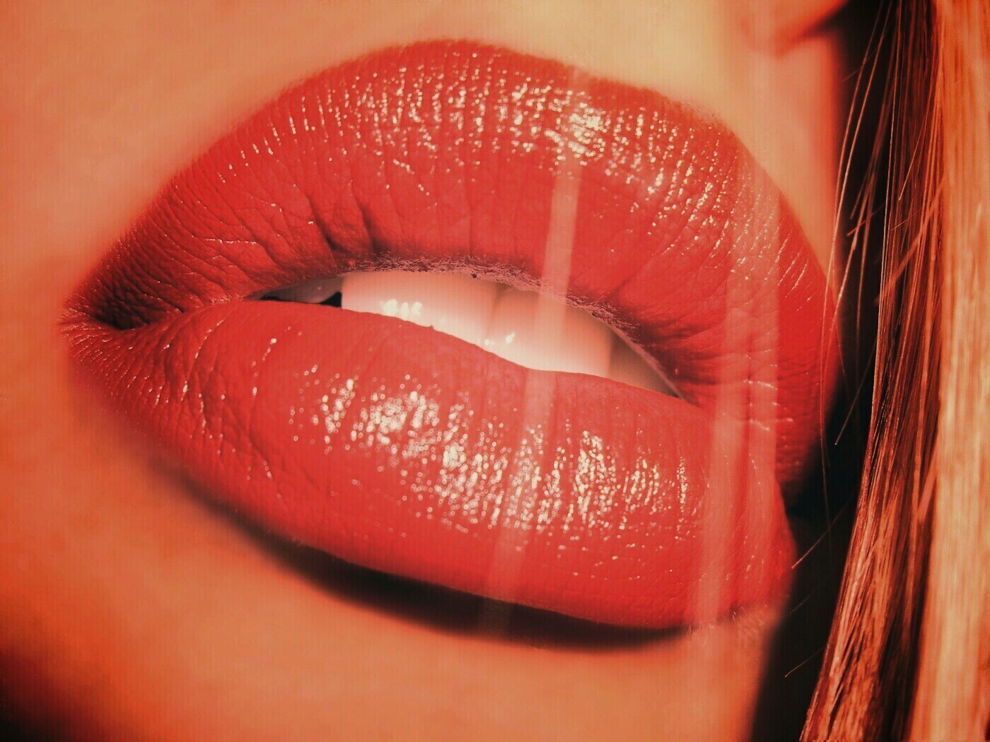 Сочные губы обои