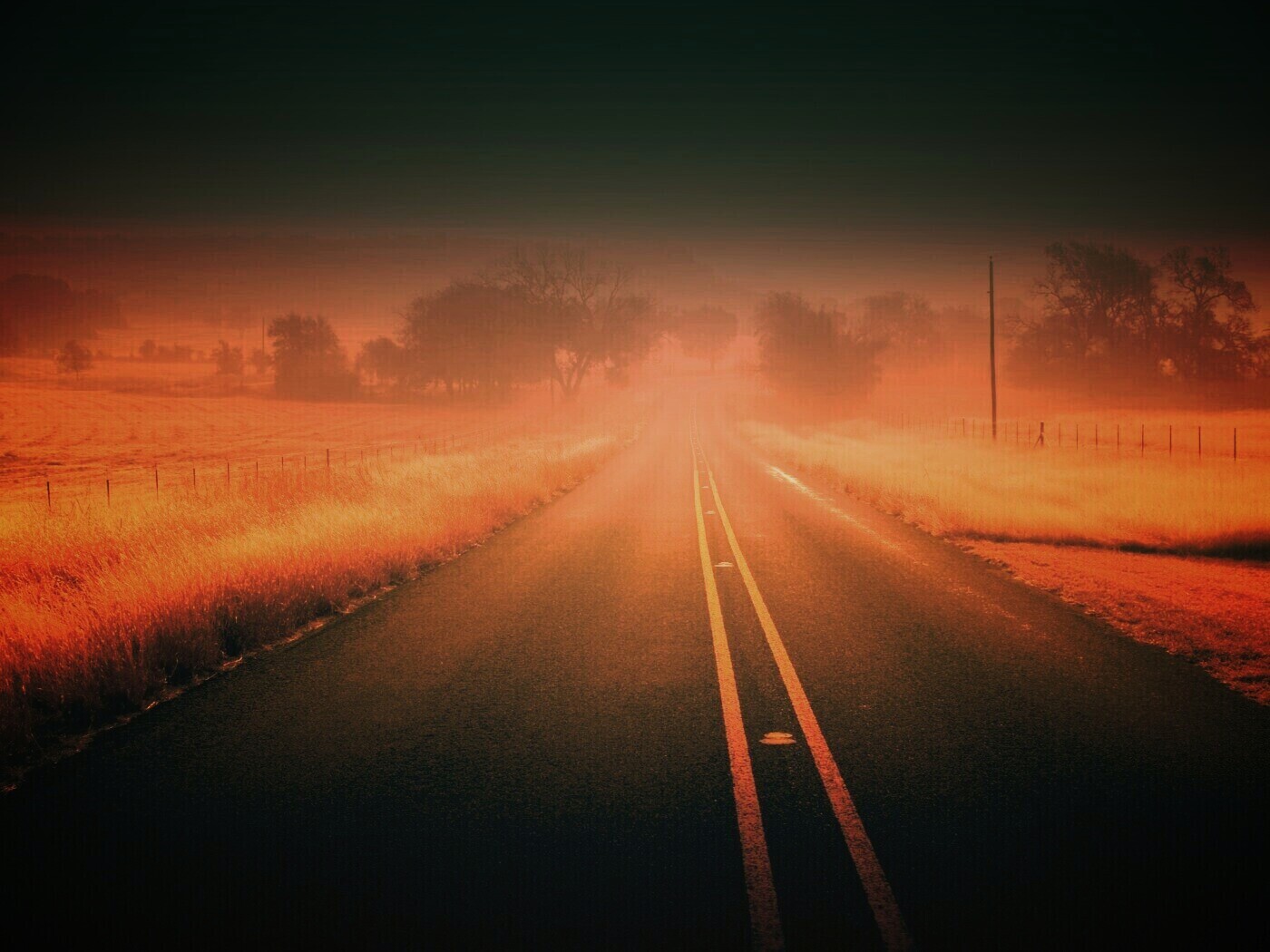 Туманная дорога обои