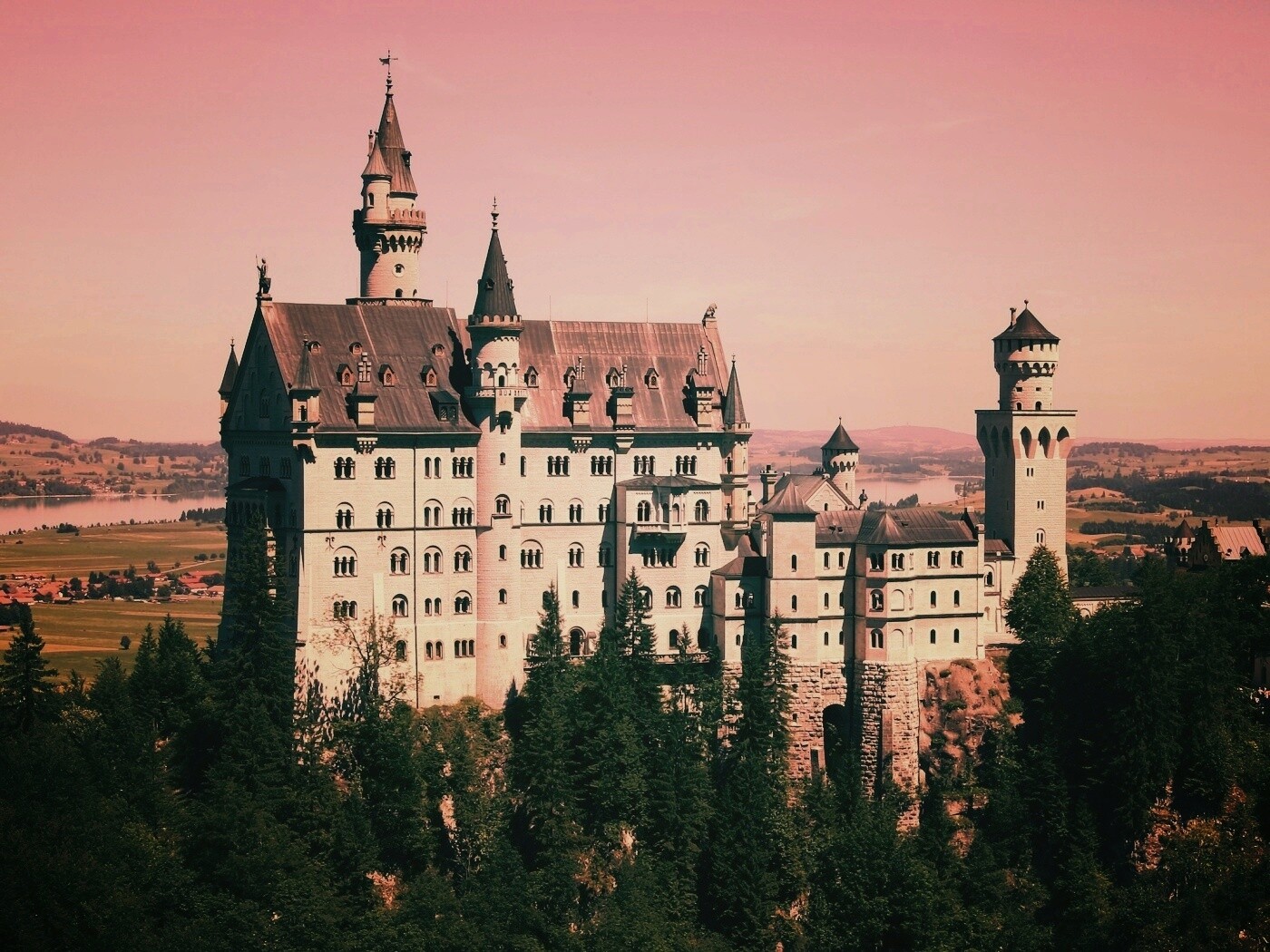 Замок Нойшванштайн в Баварии обои