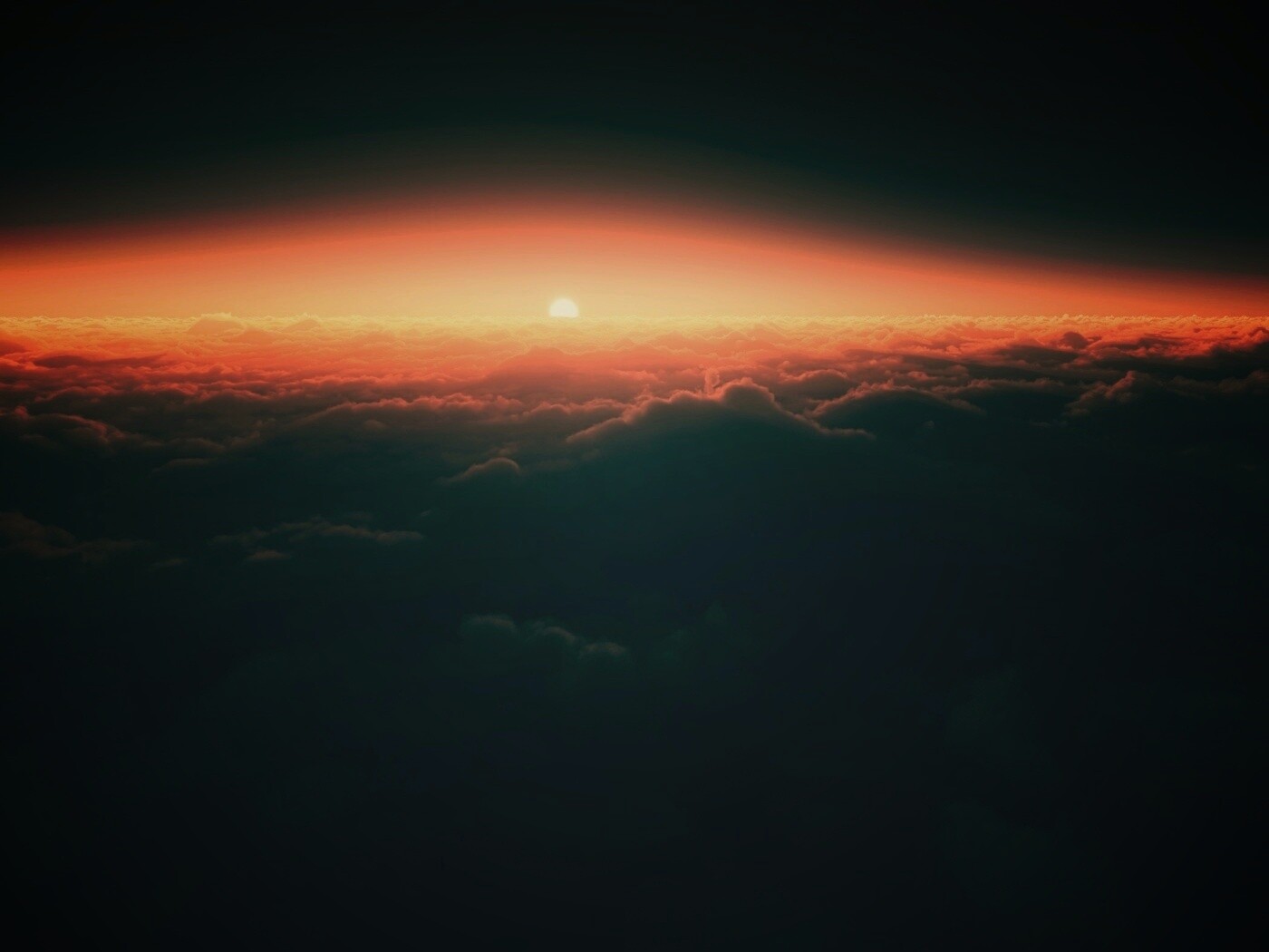 Закат над облаками обои