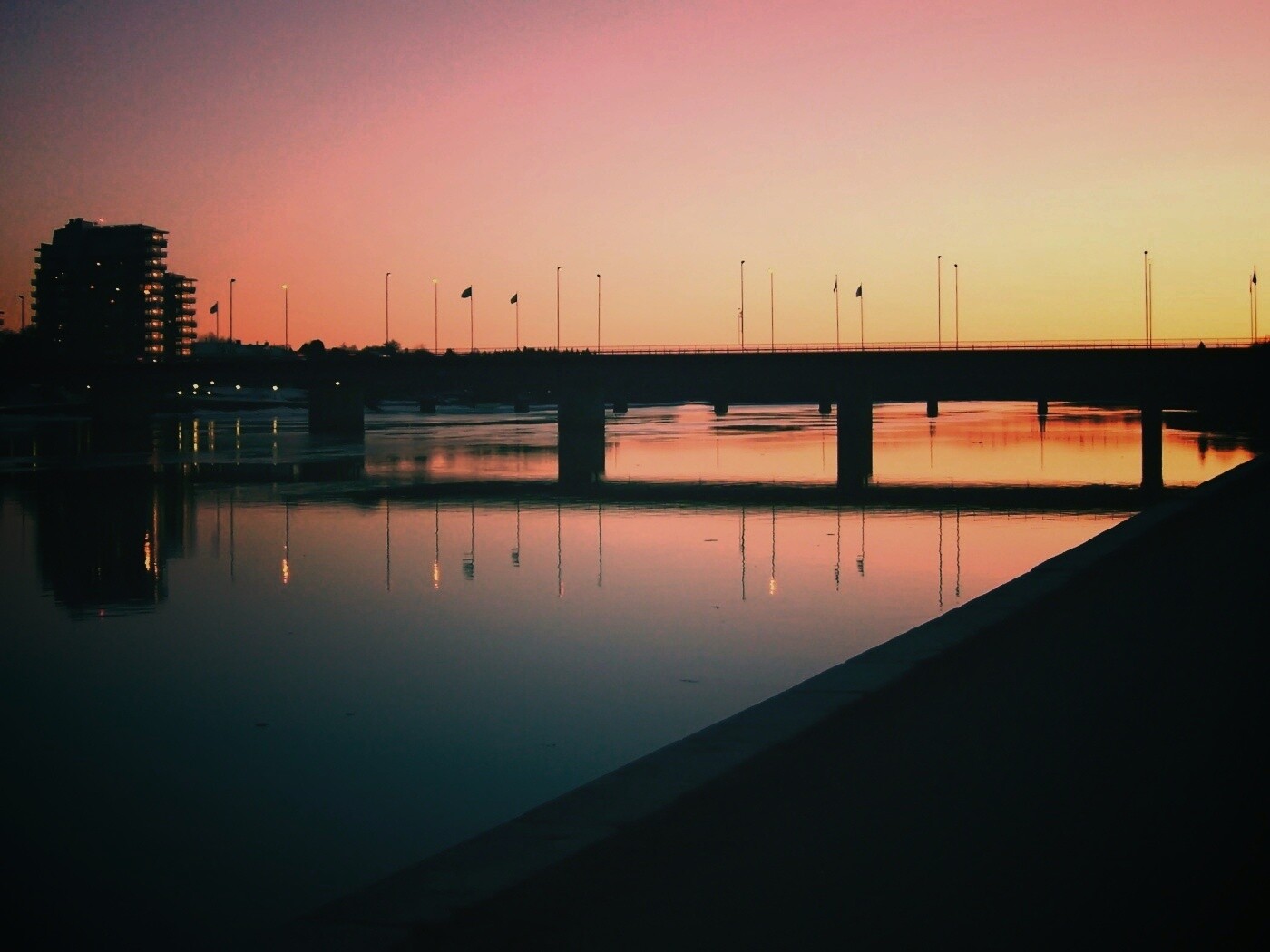 Живописный мост обои