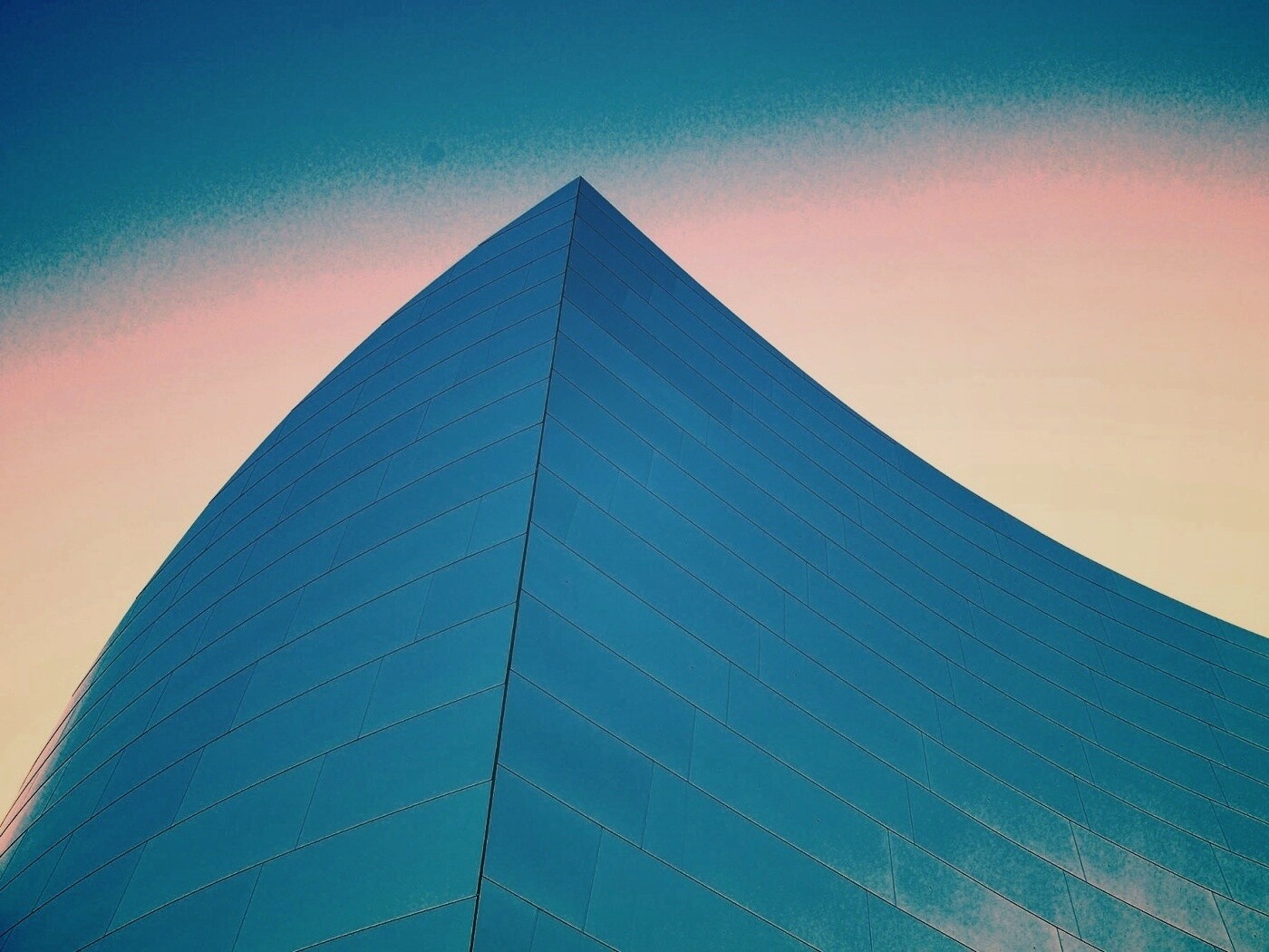 Угол небоскреба обои