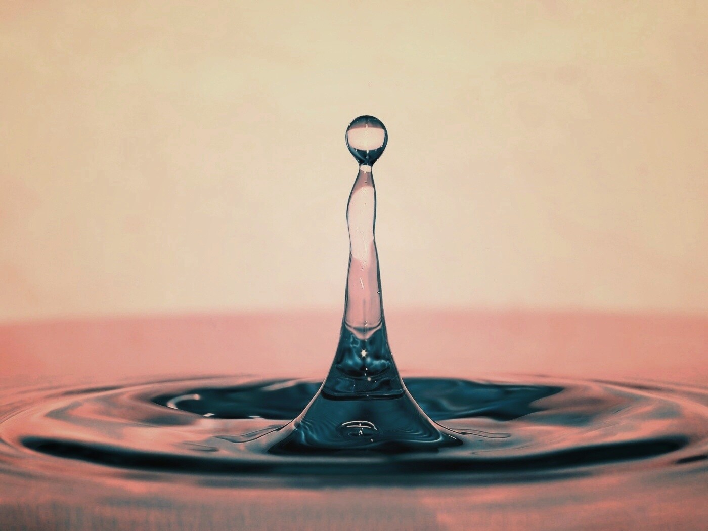 Падение капли обои