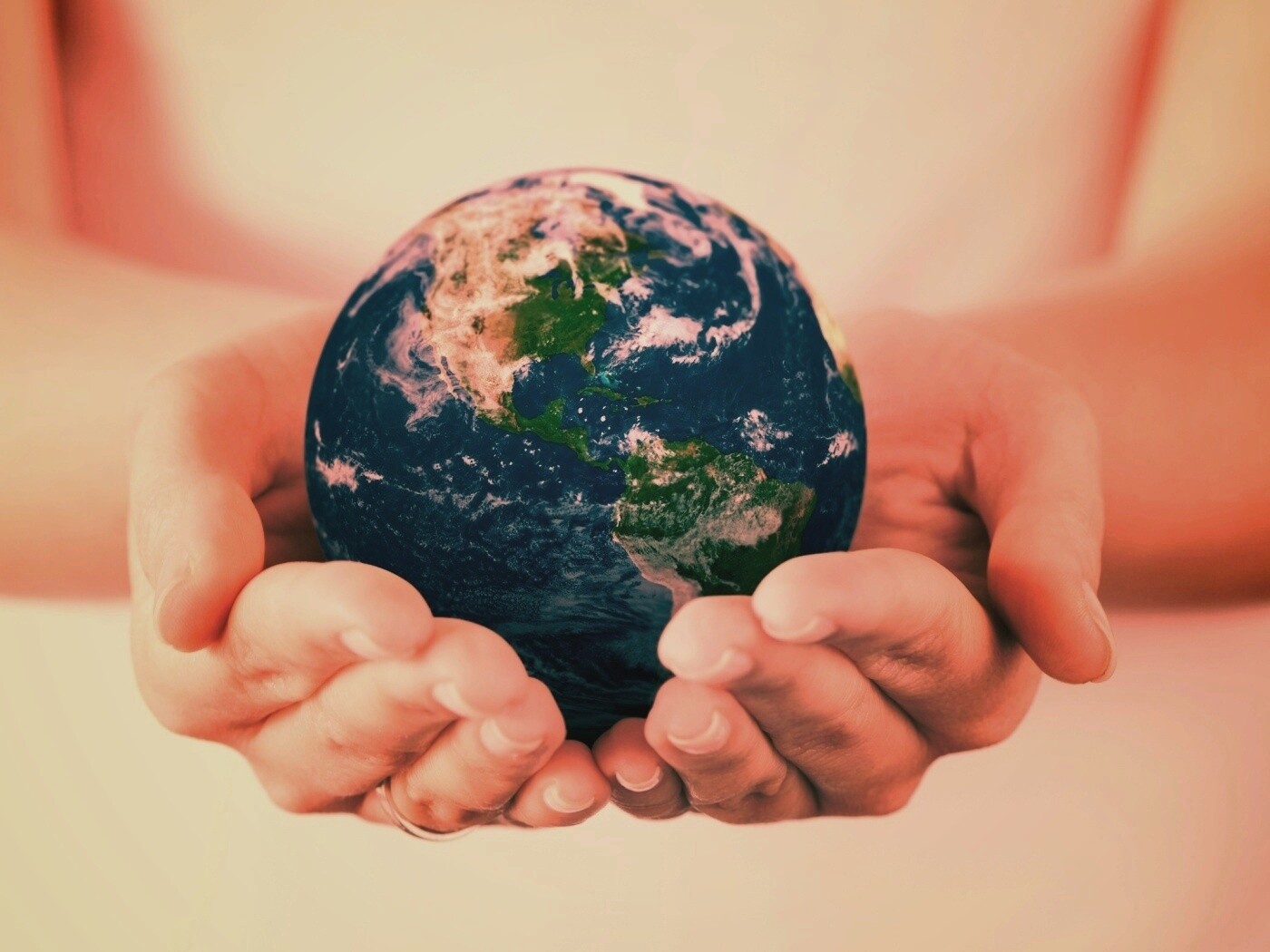 Весь мир в твоих руках обои