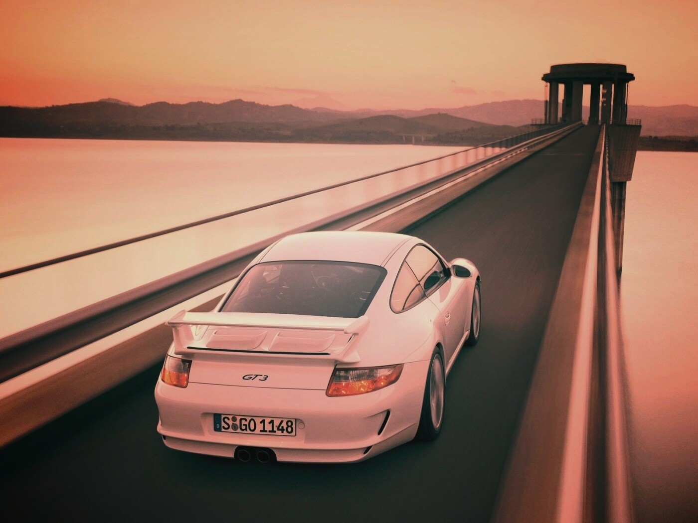 Порше на дамбе обои