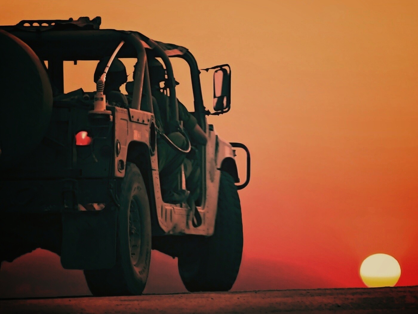 Военный Hammer обои