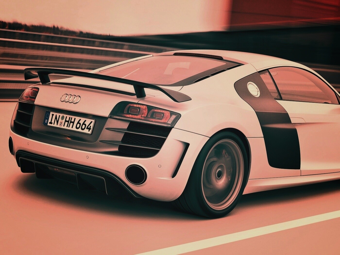 Audi R8 на скоростной трассе обои