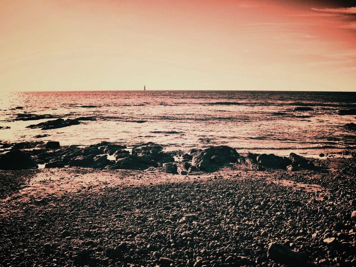 Чёрно-белое фото побережья обои