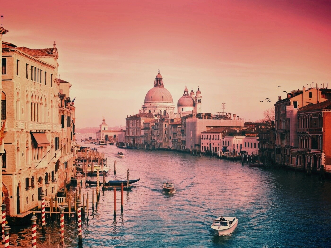 Канал в Венеции обои
