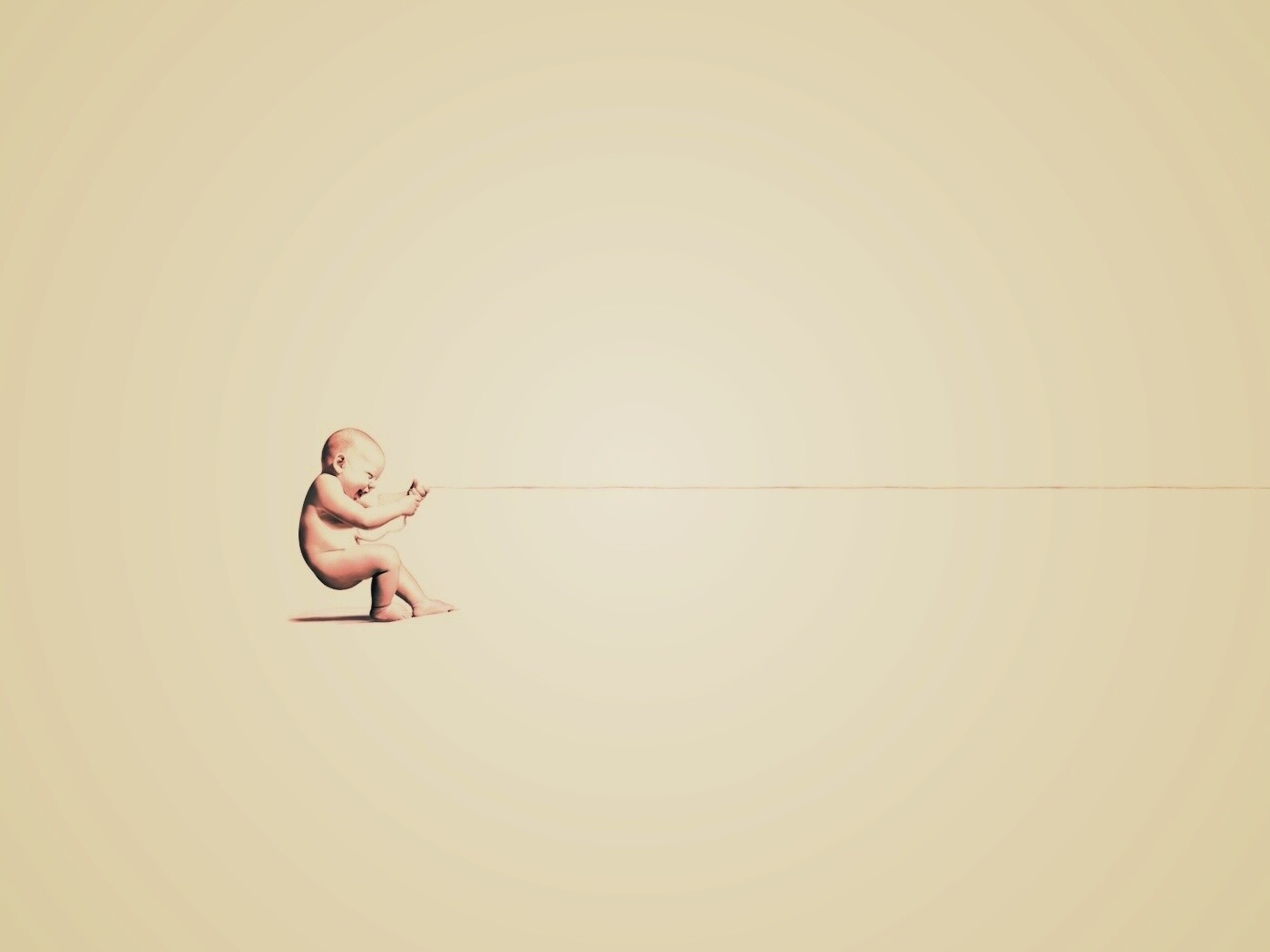 Младенец перетягивает пуповину обои