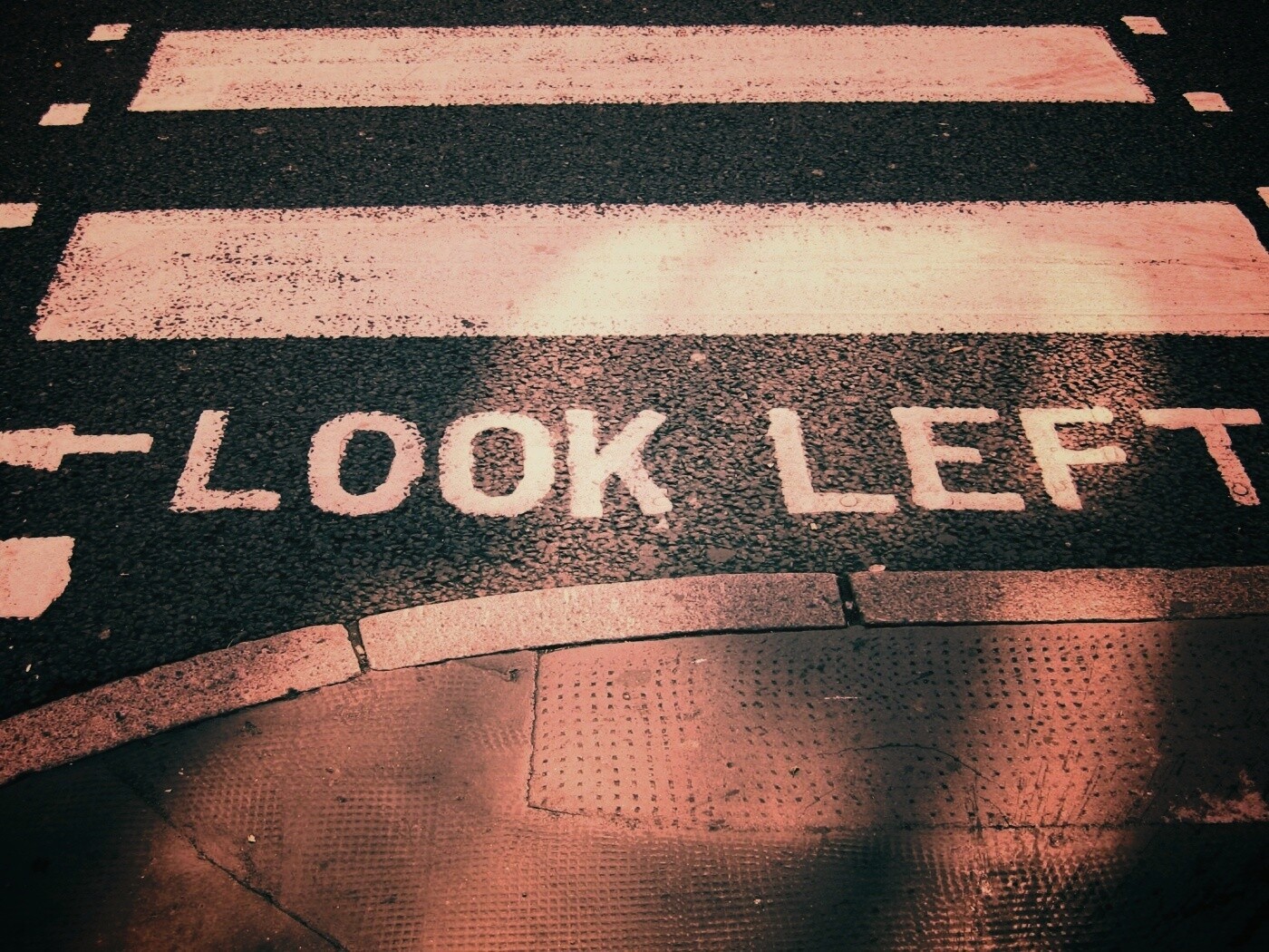 Посмотрите налево обои