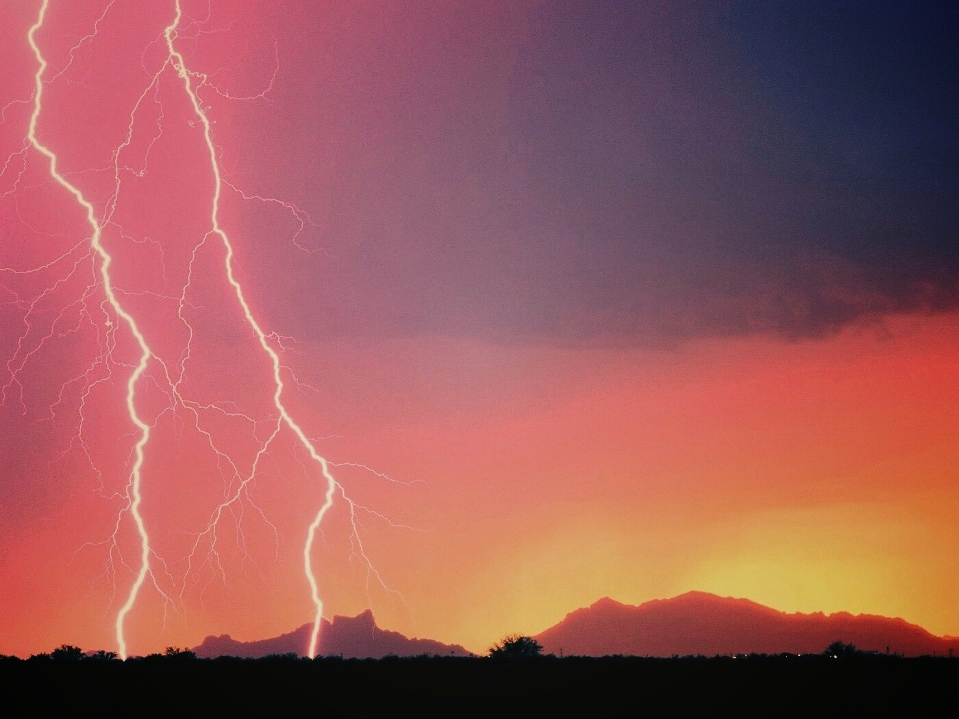 Двойная молния обои