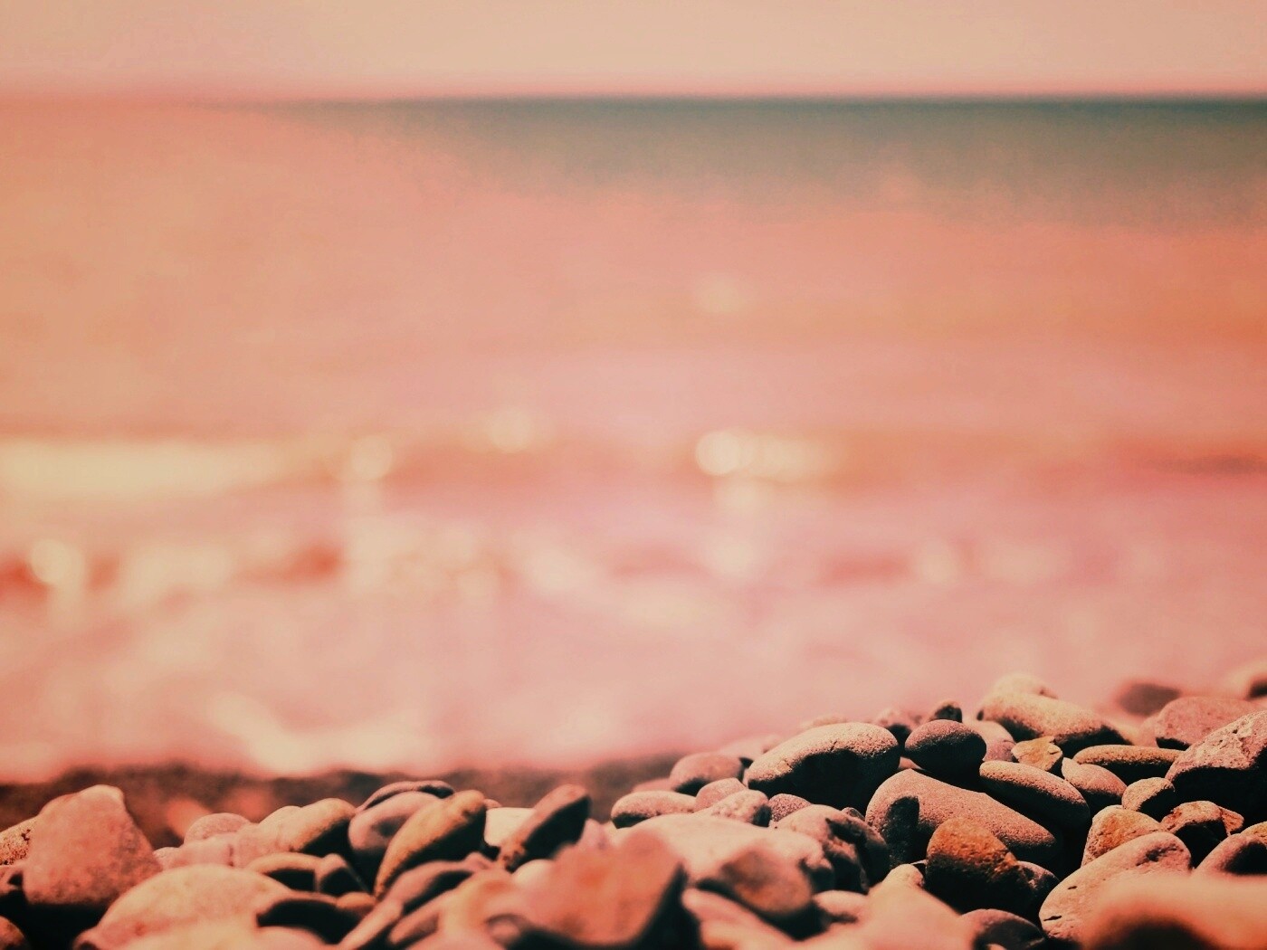 Пляж из гальки обои