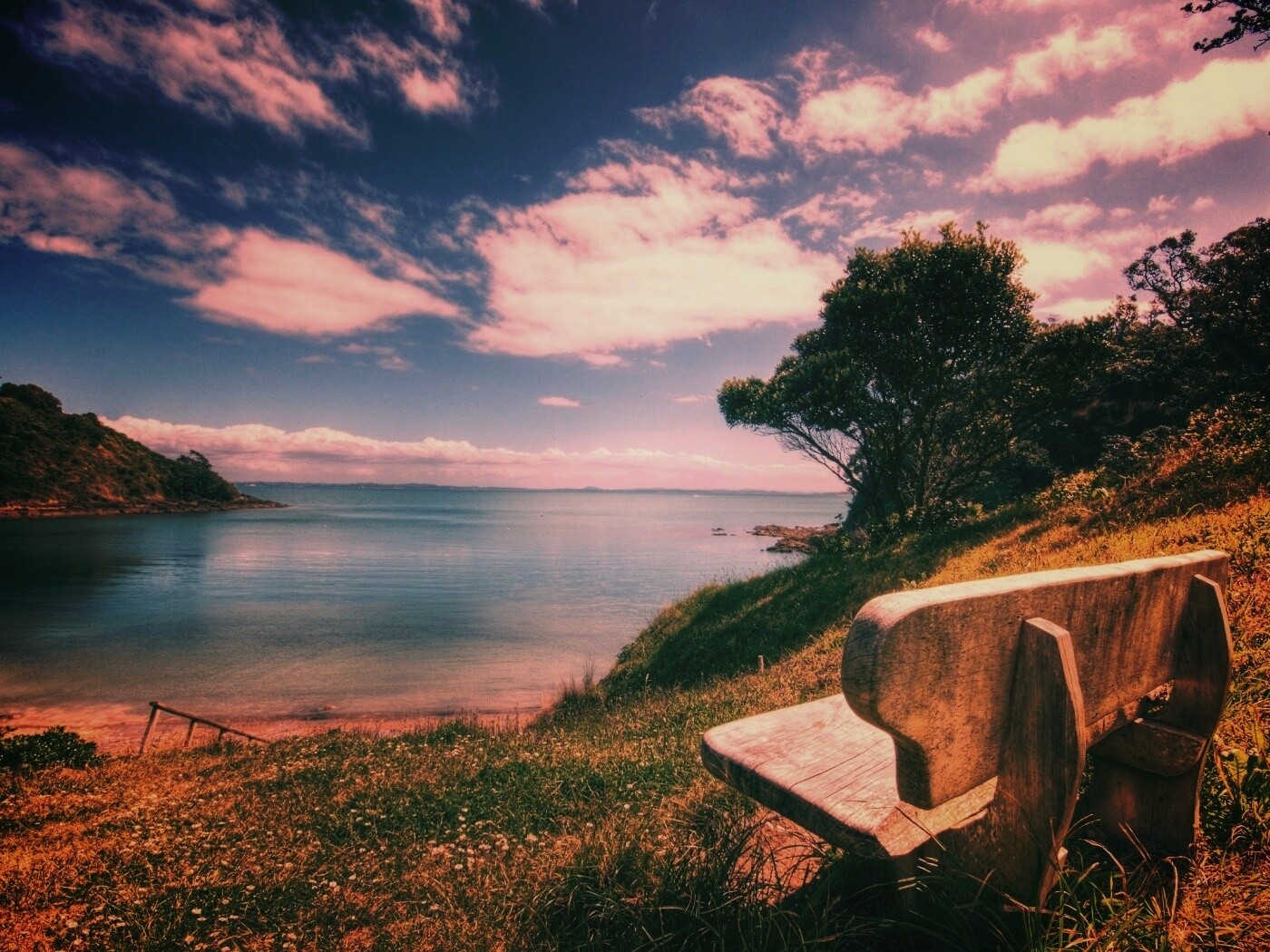 С видом на море обои