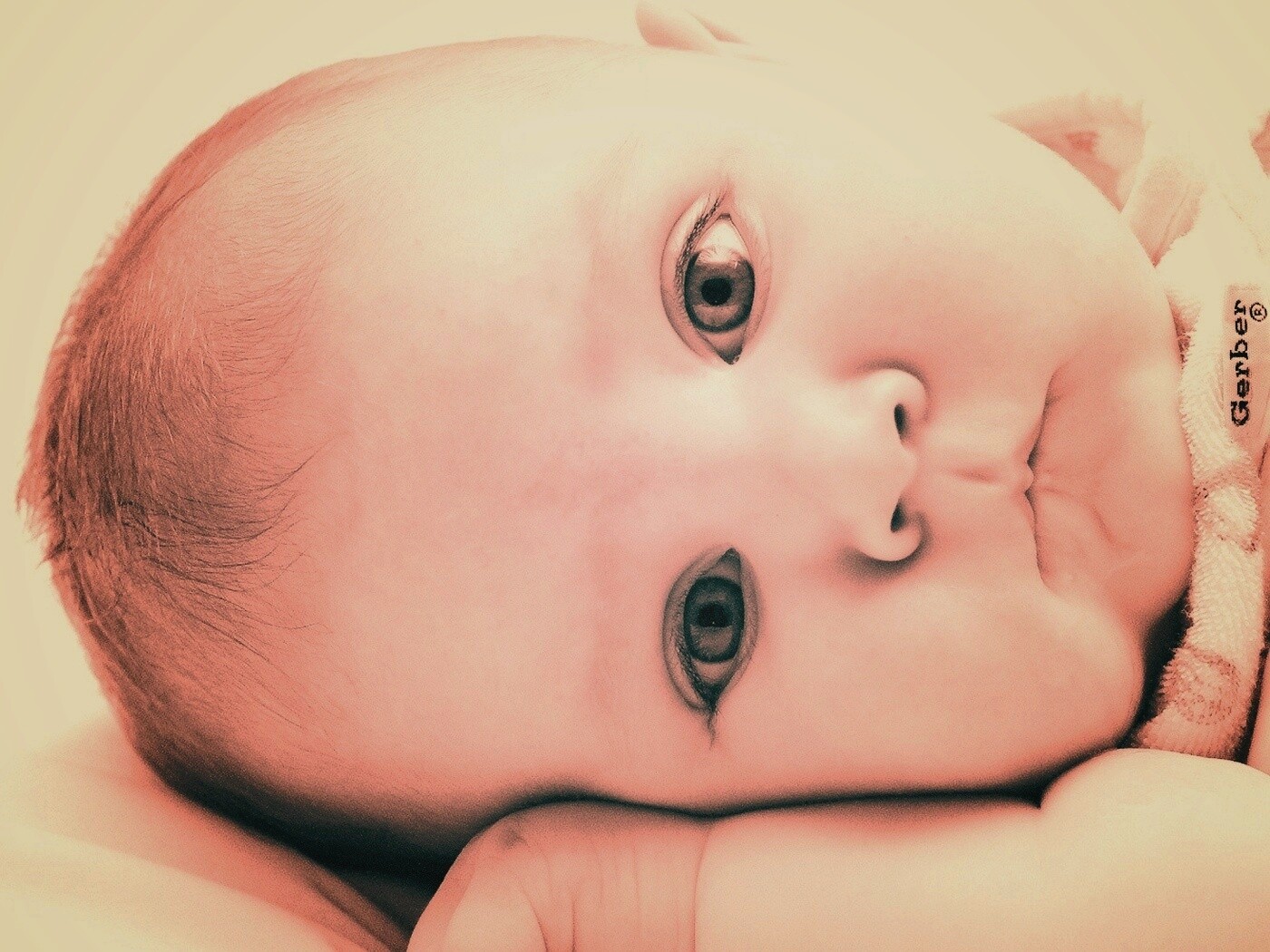 Задумчивый обои