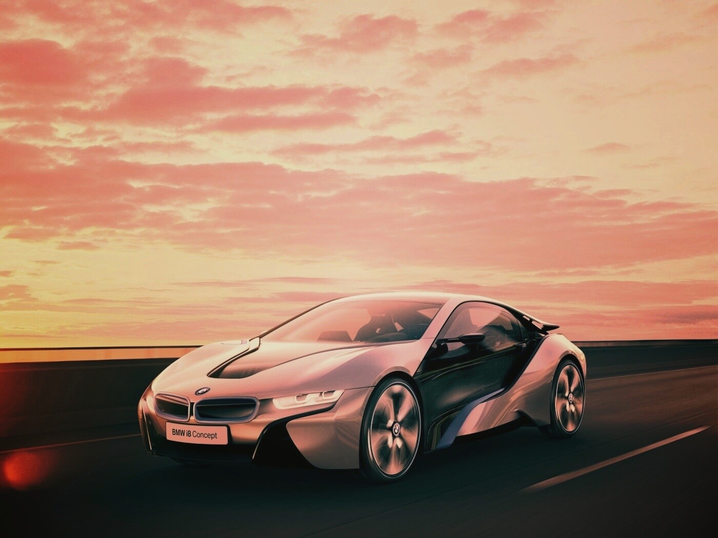 Концепт БМВ на дороге обои