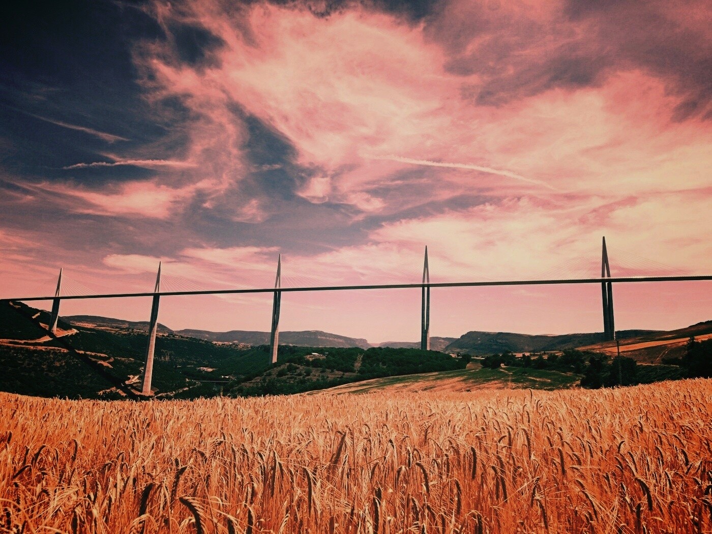 Мост над долиной обои