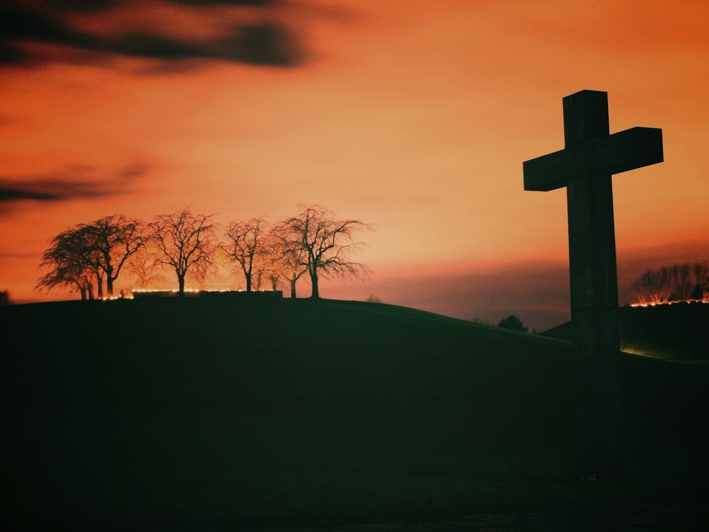 Каменный крест обои