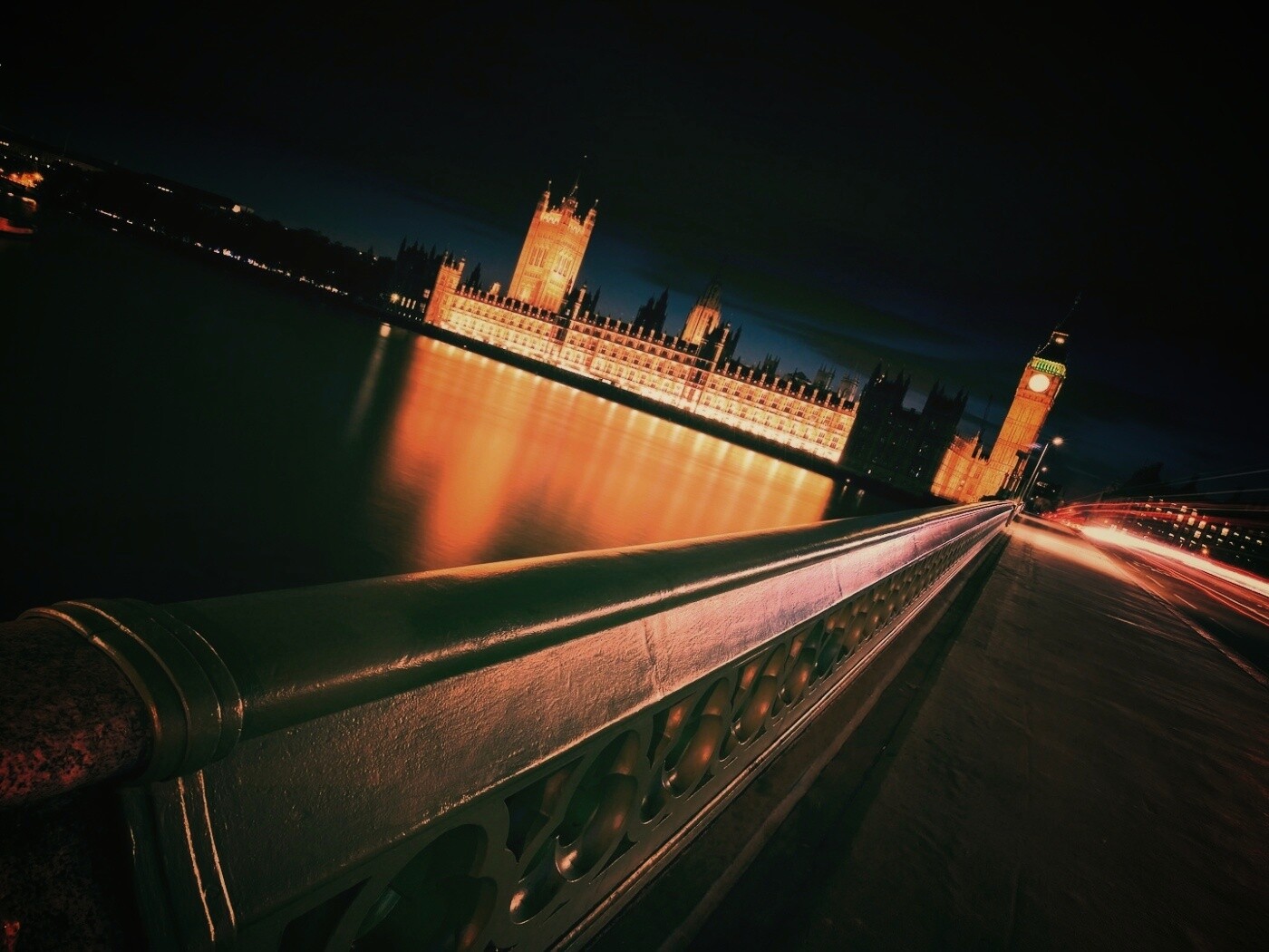 Перила тауэского моста обои