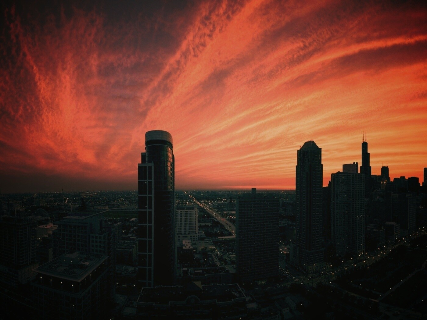 Сумерки в городе обои