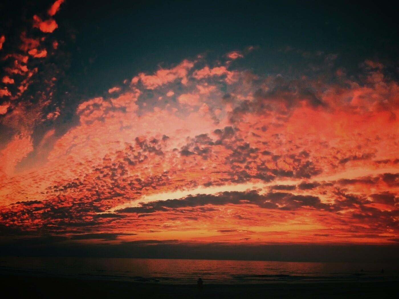 Изумитеьное закатное небо обои